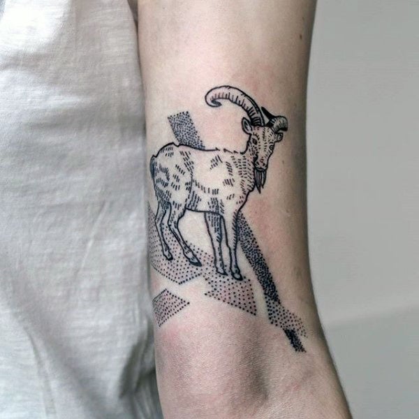 tatuaje capricornio 45