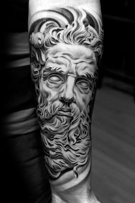 tatuaje estatua romana111