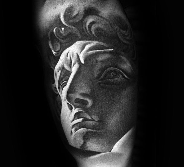 tatuaje estatua romana81