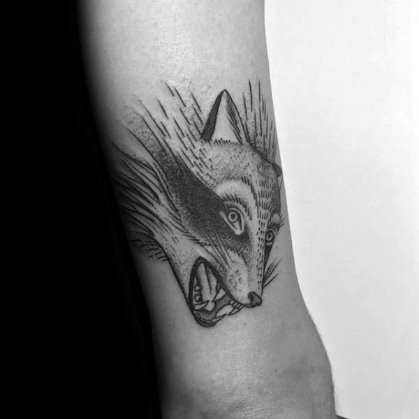 tatuaje mapache 57