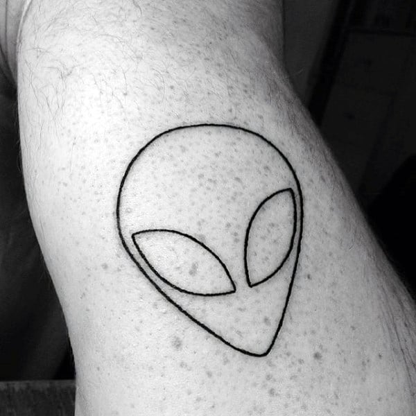 tatuaje alien 31