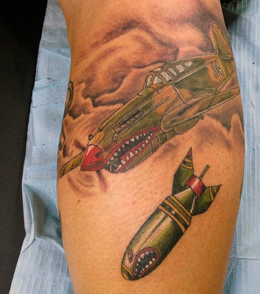 tatuaje avion 29