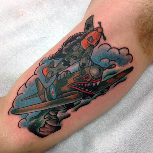 tatuaje avion 69
