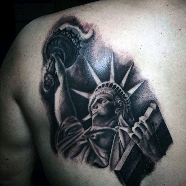 tatuaje estatua de la libertad 53