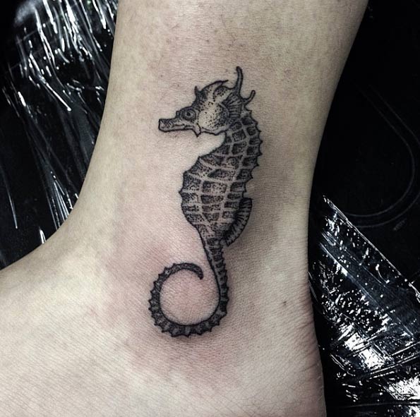 tatuaje caballito de mar 239
