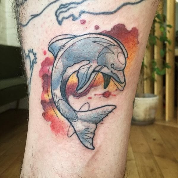 tatuaje delfin 77