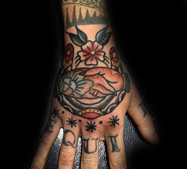 tatuaje apreton manos 19