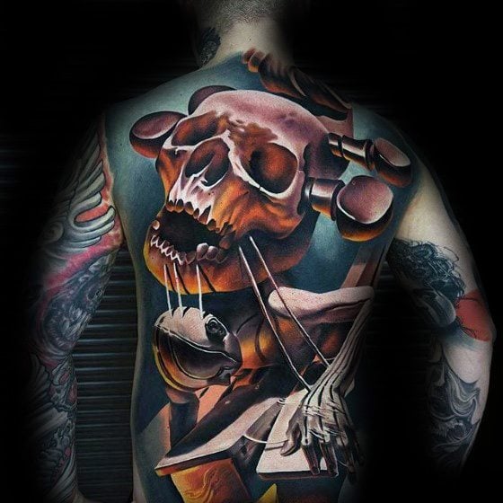 tatuaje calavera en espalda 53