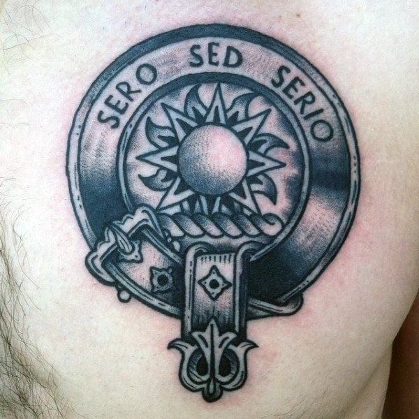 tatuaje escudo familia heraldico 58