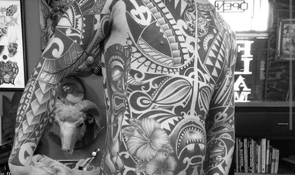 tatuaje hawaiano 74