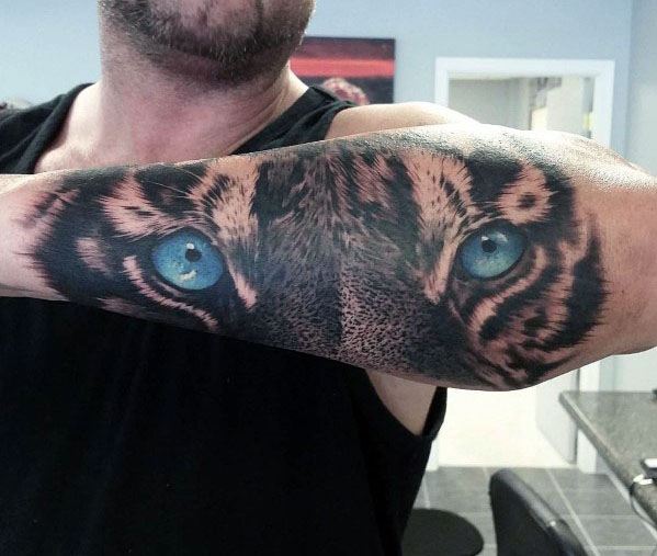 tatuaje ojos de tigre 17