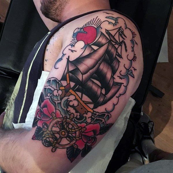 tatuaje timon barco 128
