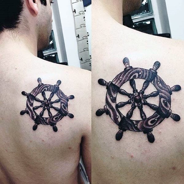 tatuaje timon barco 130