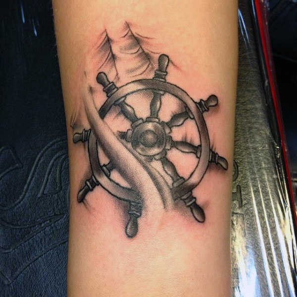 tatuaje timon barco 90