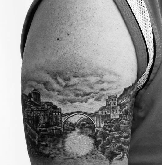 tatuaje puente 52