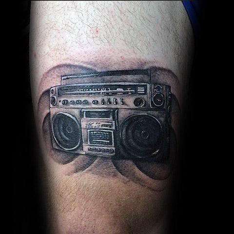 tatuaje radio antigua 60