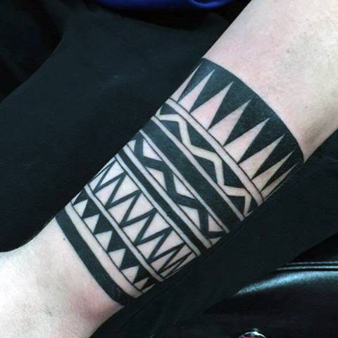 tatuaje brazalete tribal 39