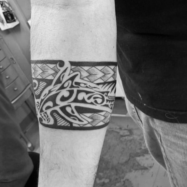 tatuaje brazalete tribal 49