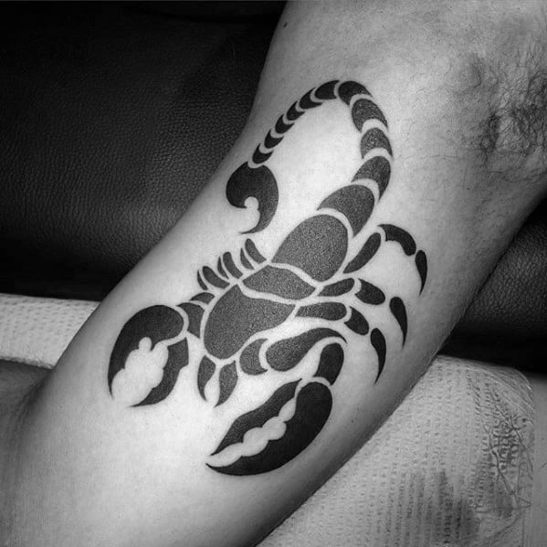 tatuaje escorpion tribal 23