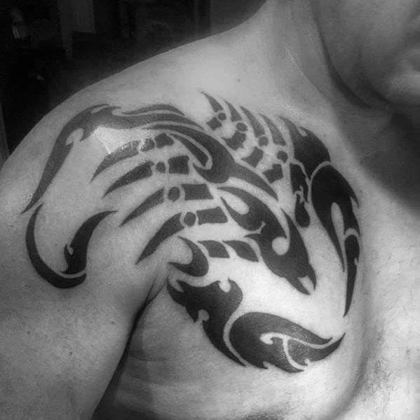 tatuaje escorpion tribal 41