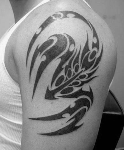 tatuaje escorpion tribal 47