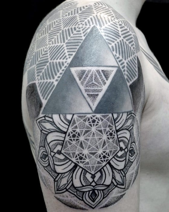 tatuaje rosa geometrica 11