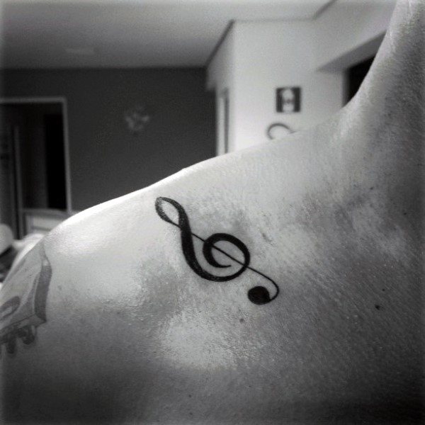 tatuaje nota musical 111