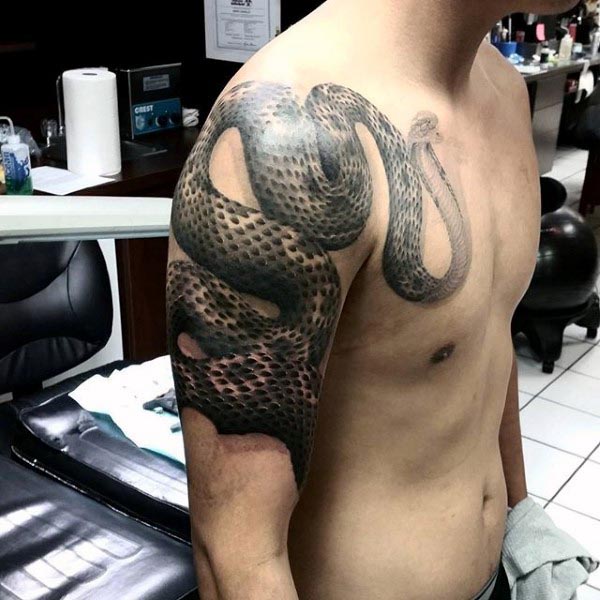 tatuaje serpiente cobra 159