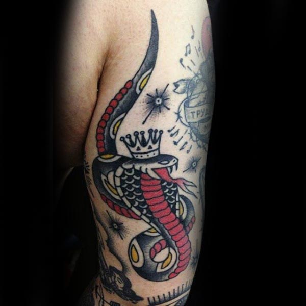 tatuaje serpiente cobra 45