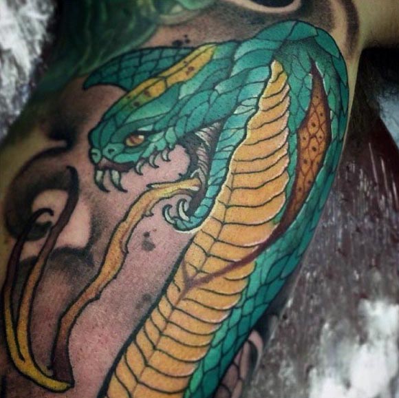tatuaje serpiente cobra 75