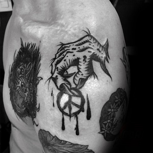 tatuaje simbolo paz 177