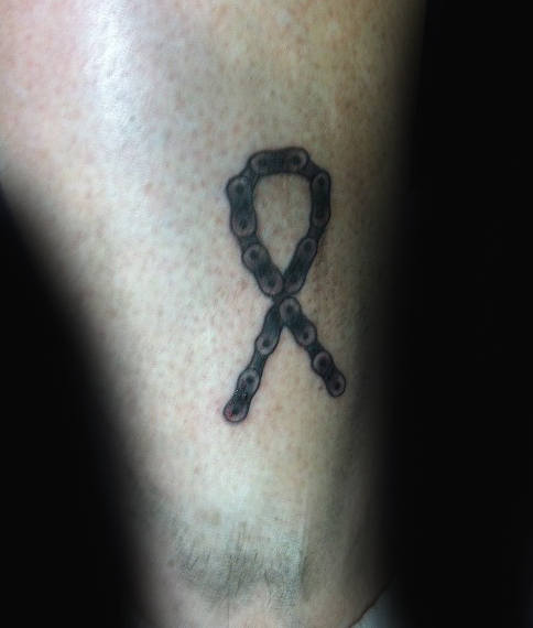 tatuaje lazo contra cancer 162