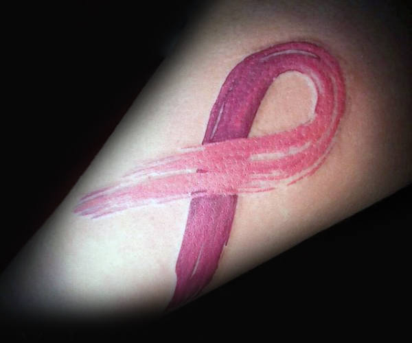tatuaje lazo contra cancer 75