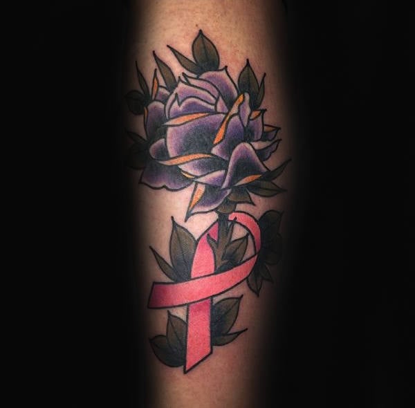 tatuaje lazo contra cancer 99