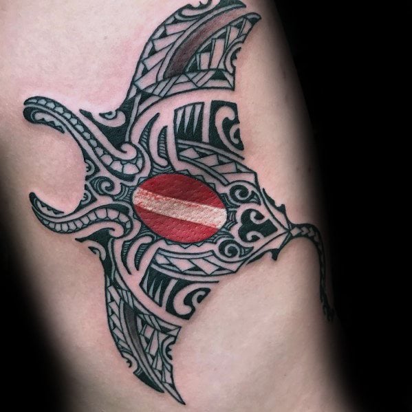 tatuaje bandera buceo 35