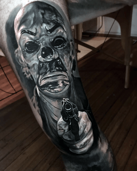 tatuaje pelicula terror 55