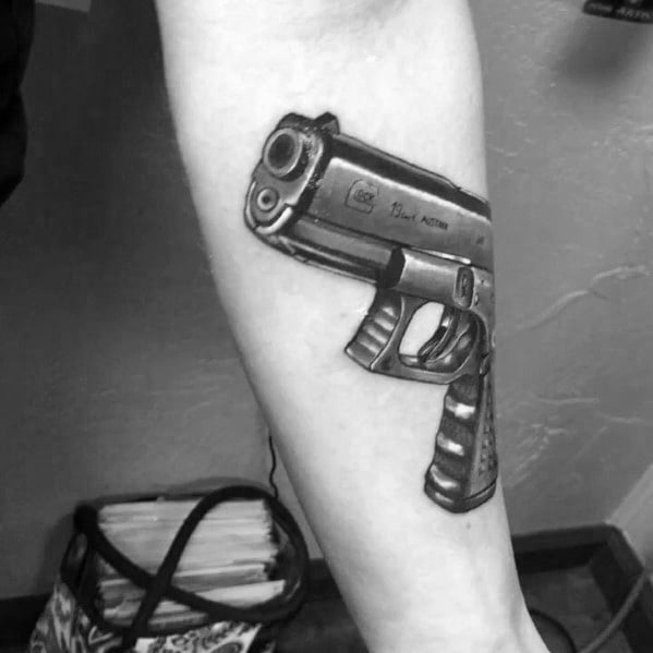 tatuaje pistola glock 101