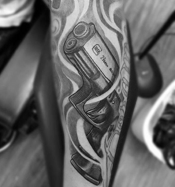 tatuaje pistola glock 55
