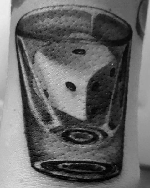 tatuaje vaso chupito shot 11