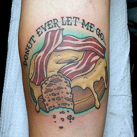tatuaje bacon panceta 73