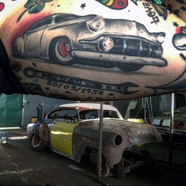 60 Tatuajes de coches antiguos y piezas: Diseños de motor