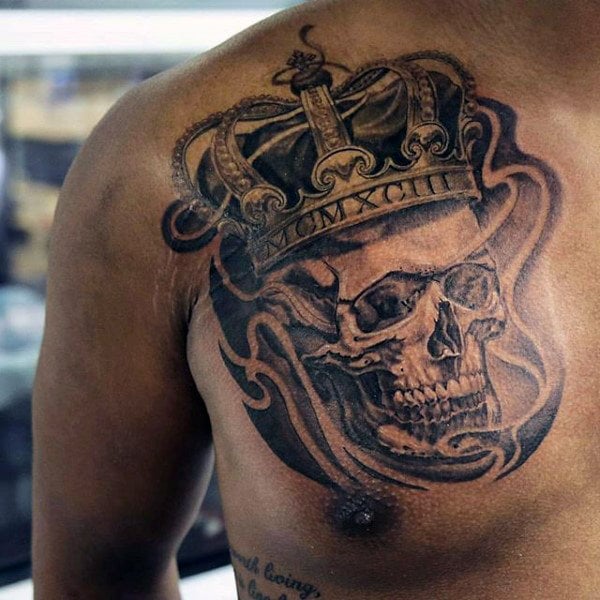 tatuaje corona 93