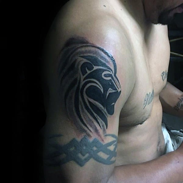 tatuaje leon estilo tribal 57
