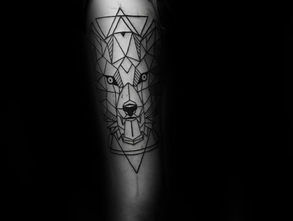 tatuaje lobo geometrico 133