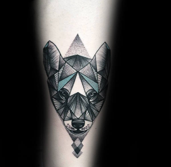 tatuaje lobo geometrico 153