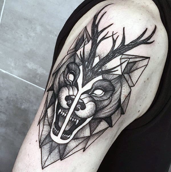 tatuaje lobo geometrico 163