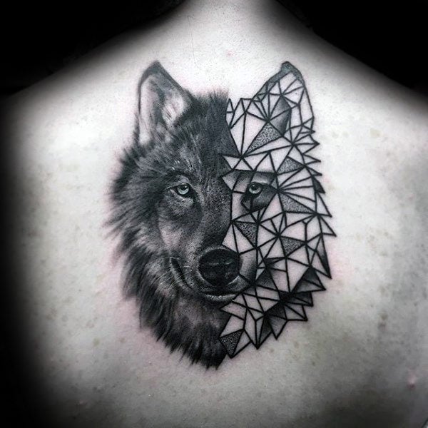 tatuaje lobo geometrico 37