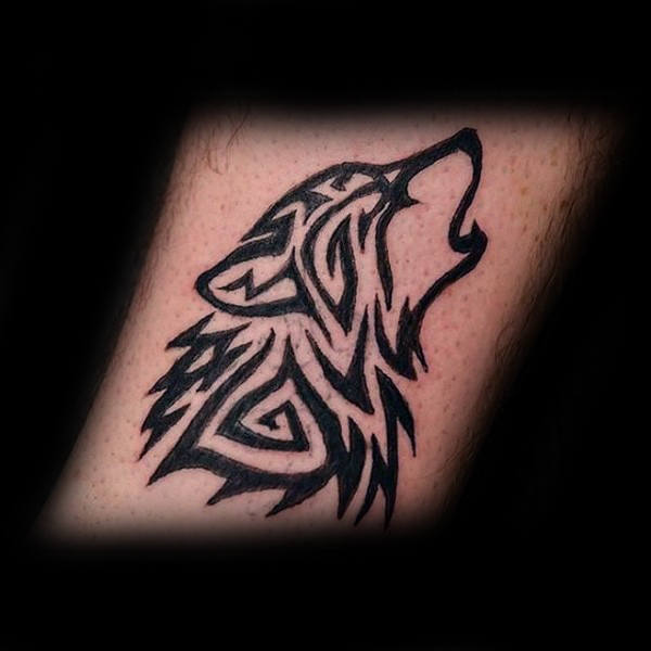 tatuaje lobo tribal 79