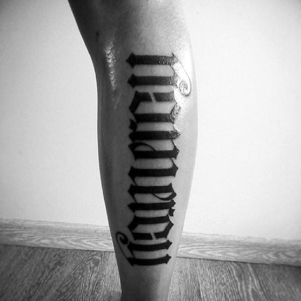 tatuaje palabra ambigrama 21