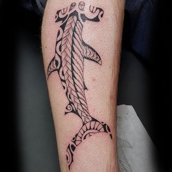 tatuaje tiburon tribal 13